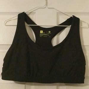 Xersion sports bra